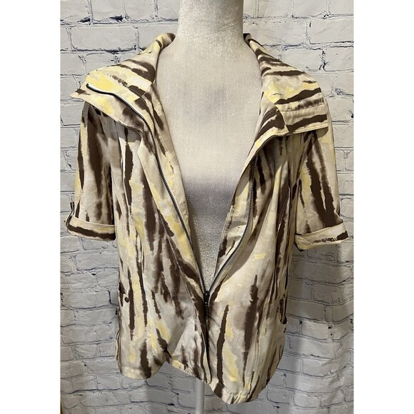 Zenergy by Chico’s Womens Jacket Zebra Print Short Sleeve Zip Front Size 1/M/8 - Picture 2 of 7